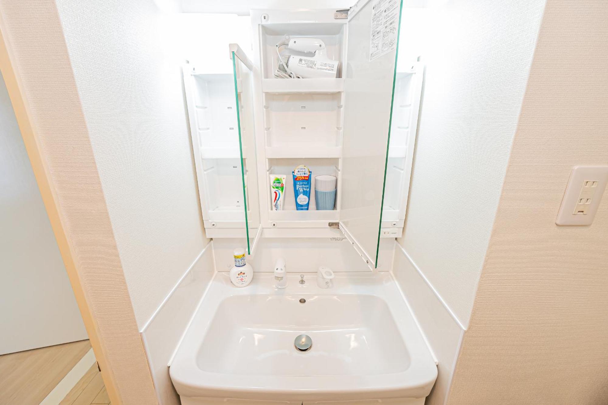Kyara Hotelミスミ302 Токіо Екстер'єр фото